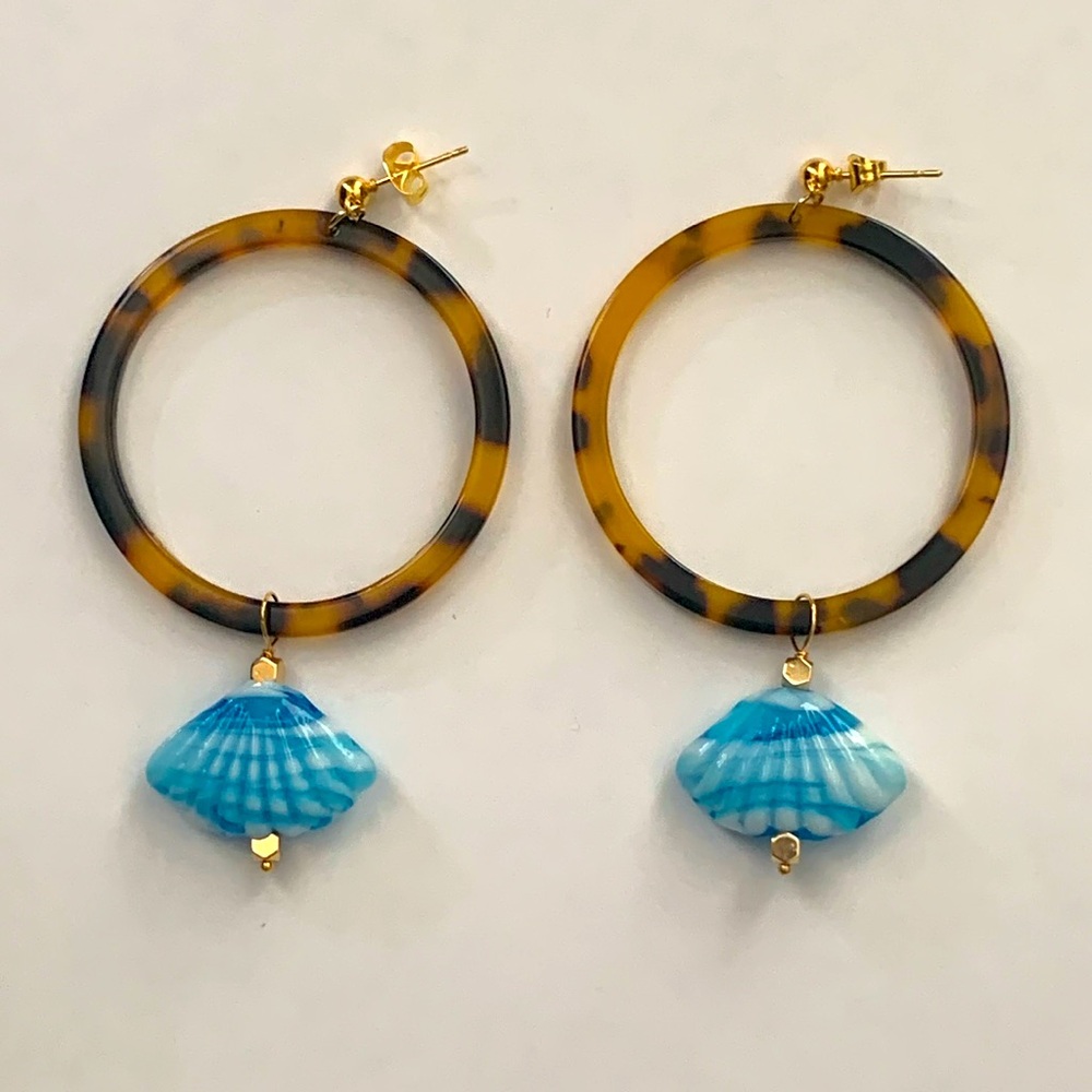 Handmade long earrings with tortoiseshell circle and blue shell. Golden. 3 in